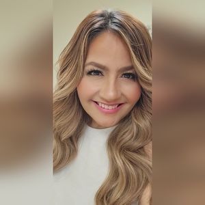 Meet your Posher, D veronica